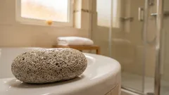 Prečo sa stav pät po použití pemzy zhorší – vedecké vysvetlenie