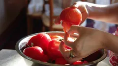 Zabudnite na vriacu vodu: šupka sa odlupuje sama – bez námahy